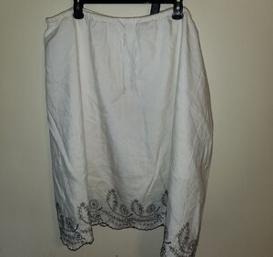 Stephanie Rogers White Skirt with Black Embroidery